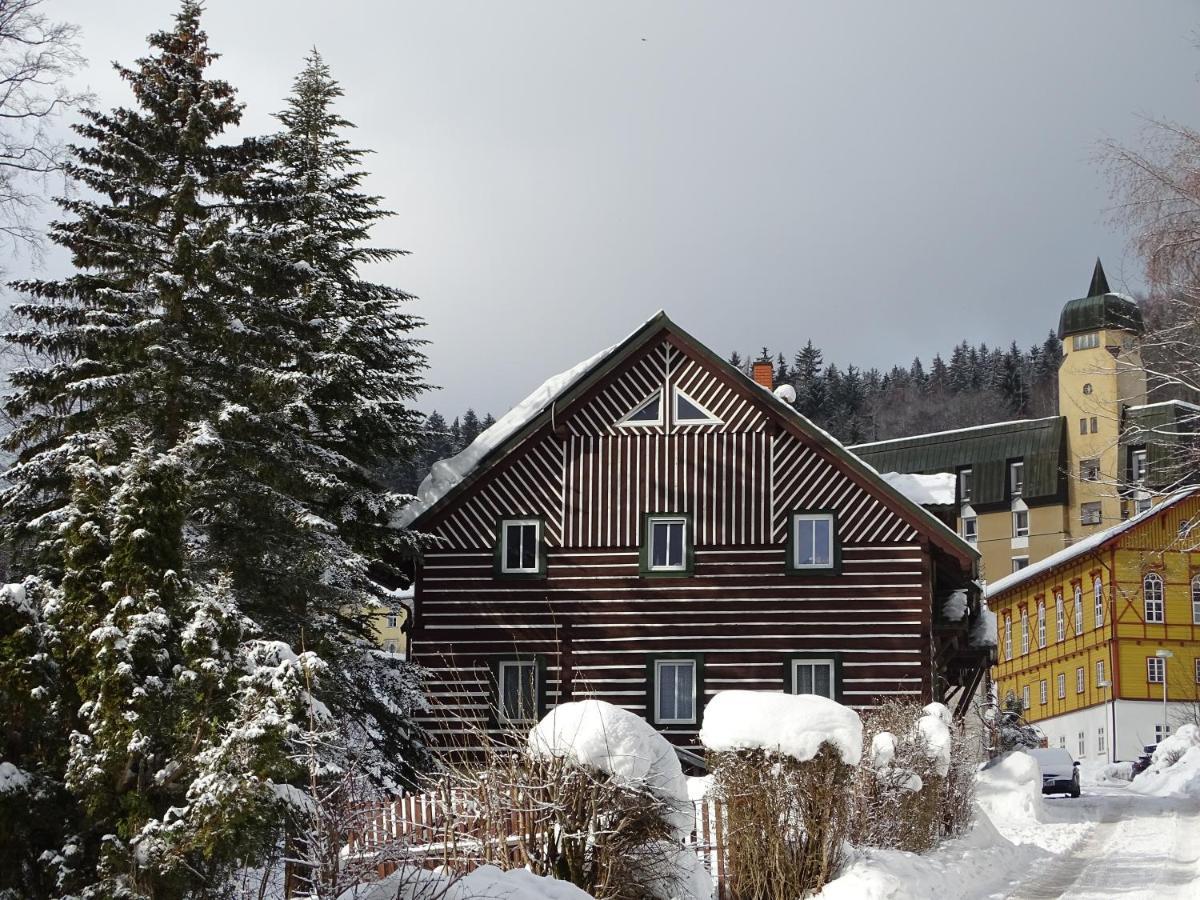 Penzion Zelene Udoli Janske Lazne Exterior photo